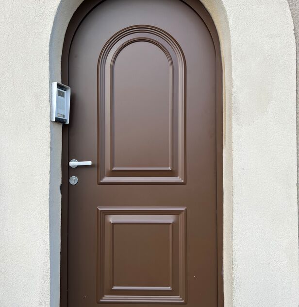 Porte entrée MONALU